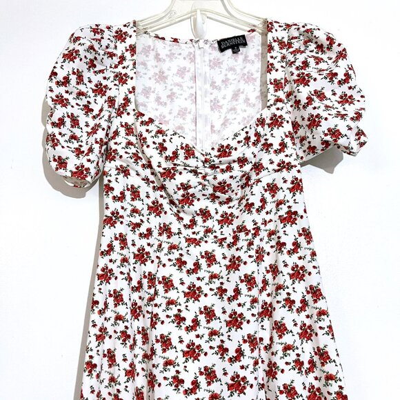 Danielle Bernstein Floral Slitted Short Sleeve Queen Anne Neckline Dress - Picture 5 of 15